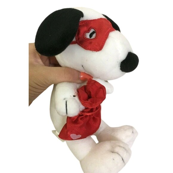 HEART STEALER! Snoopy Plush w/ mask & Bag w/tags Sunglasses Hallmark - Picture 1 of 7